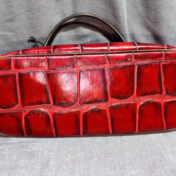 Beautiful Red Dooney & Bourke - Picture 10 of 15